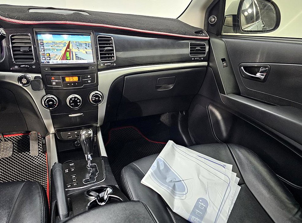 KG모빌리티(쌍용)  코란도 CLUBBY 2WD 사진 10