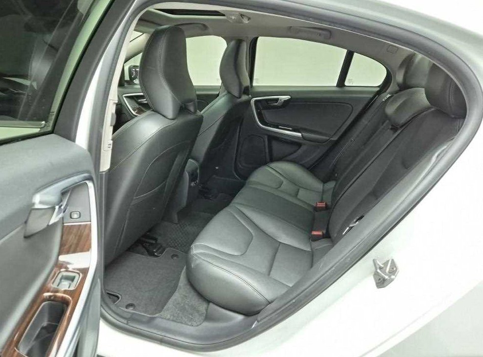 볼보 S60 D4 사진 12