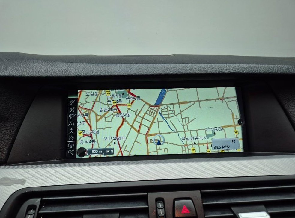 BMW 5시리즈 520d M 스포츠 사진 14