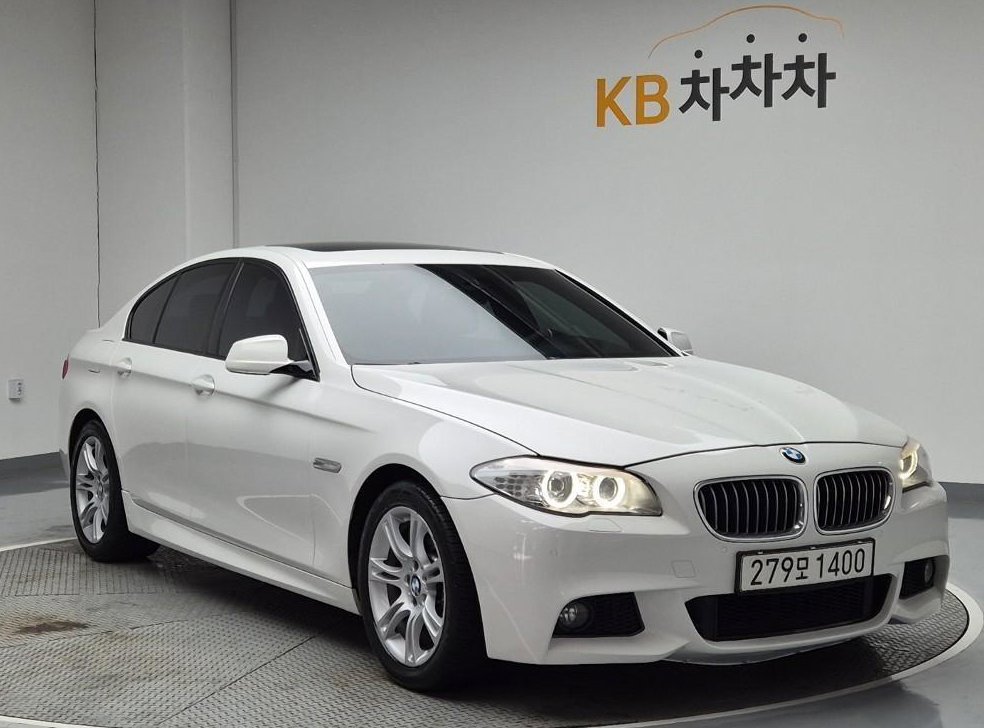 BMW 5시리즈 520d M 스포츠 사진 2