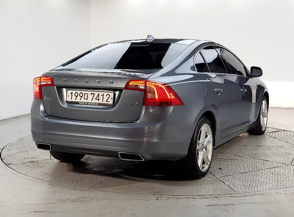 볼보 S60 D4 사진 4