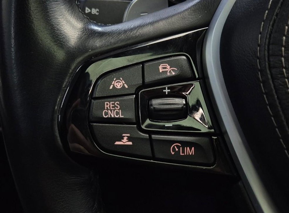 BMW 5시리즈 530d M 스포츠 사진 16
