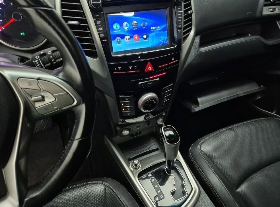 KG모빌리티(쌍용)  티볼리 디젤 2WD 1.6 VX 사진 10