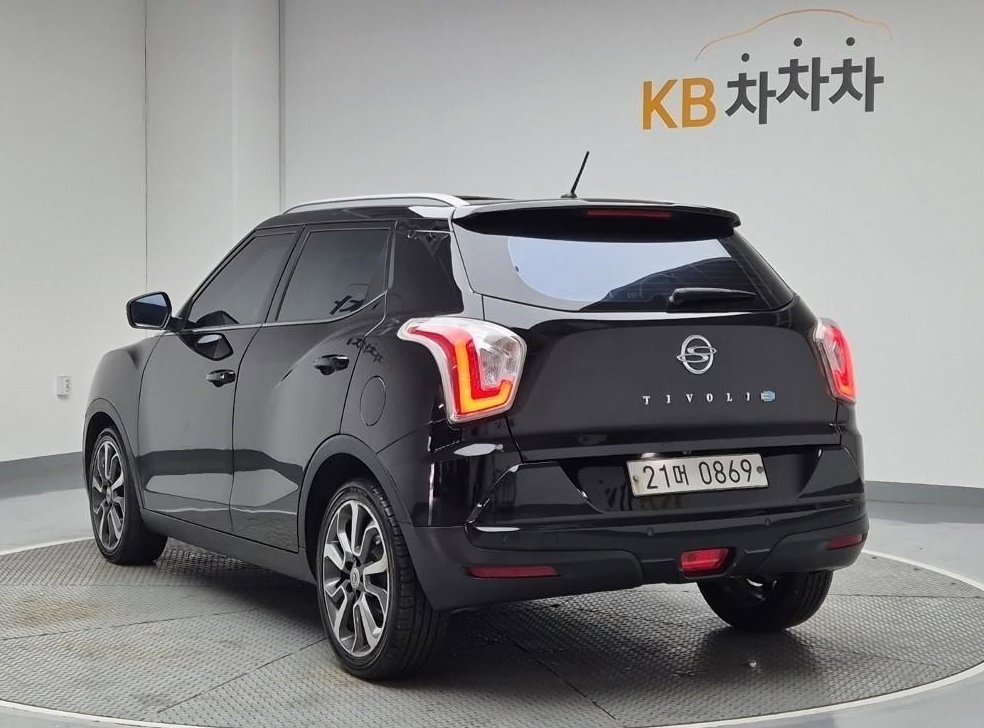 KG모빌리티(쌍용)  티볼리 디젤 2WD 1.6 VX 사진 2