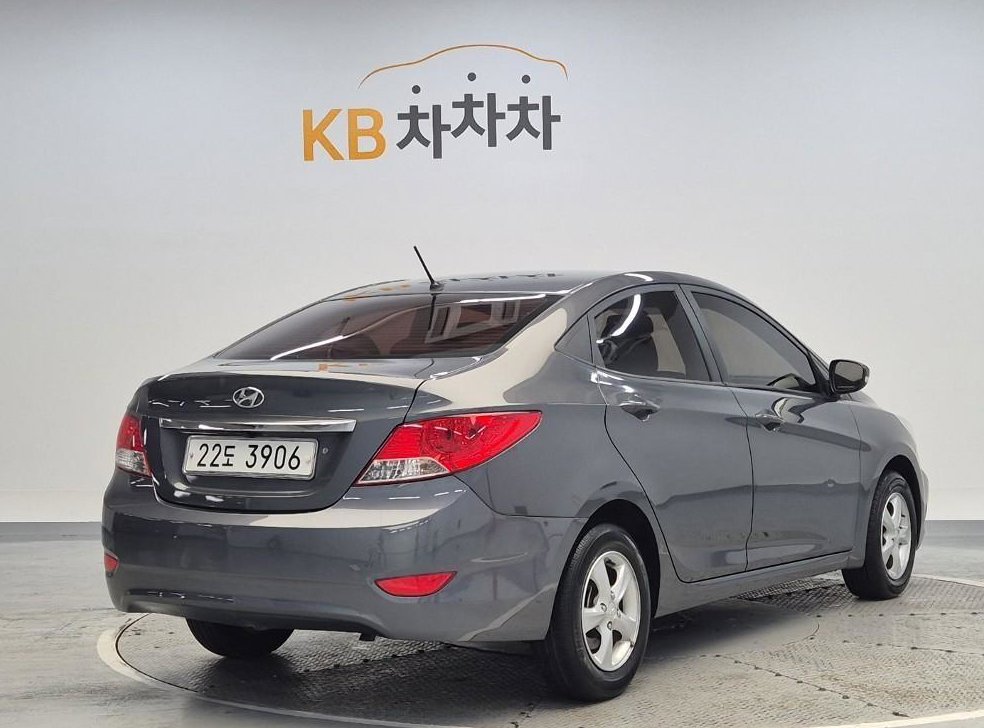 현대 엑센트 1.4VVT 프리미어 사진 3