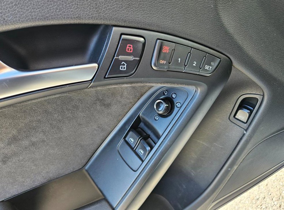 아우디 A5 2.0 TFSI 콰트로 사진 15