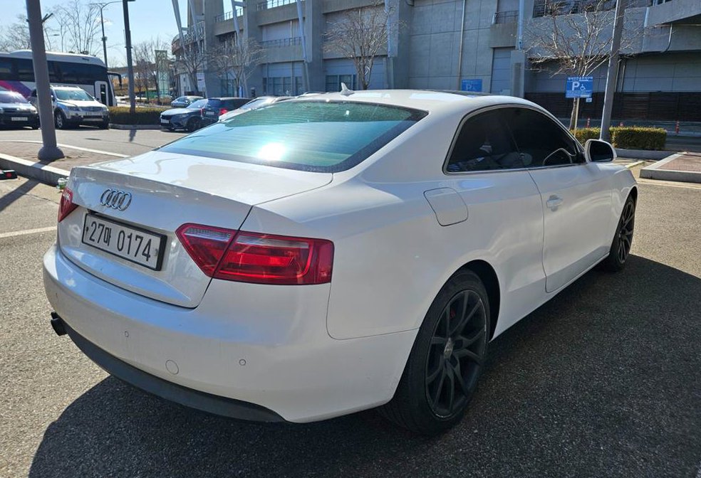 아우디 A5 2.0 TFSI 콰트로 사진 4