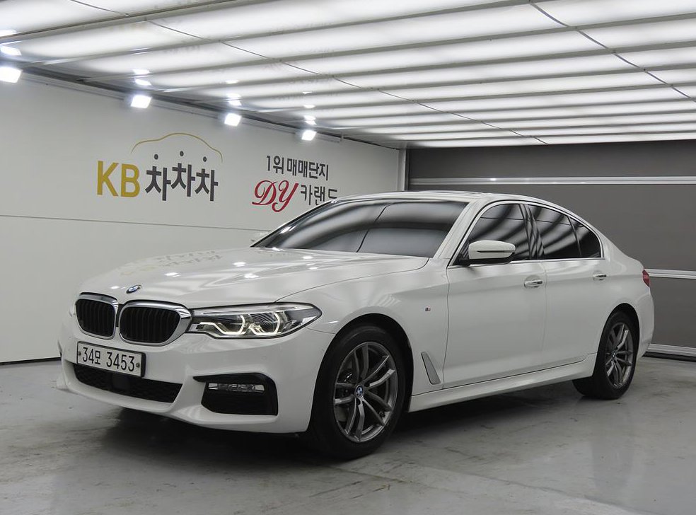 BMW 5시리즈 520d xDrive M 스포츠
