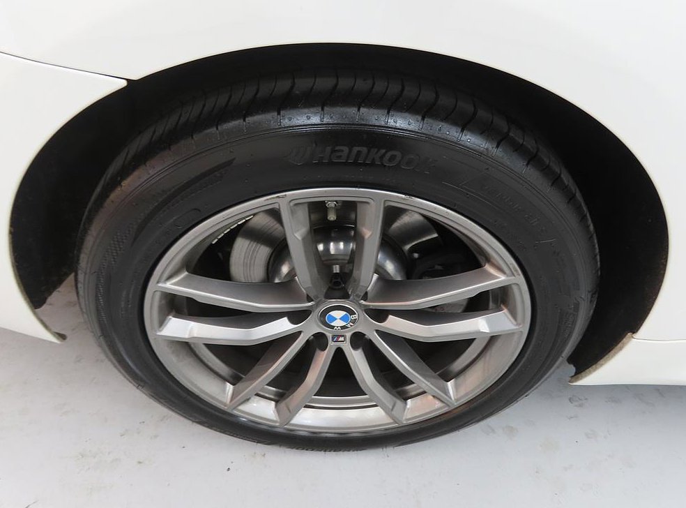 BMW 5시리즈 520d xDrive M 스포츠 사진 20