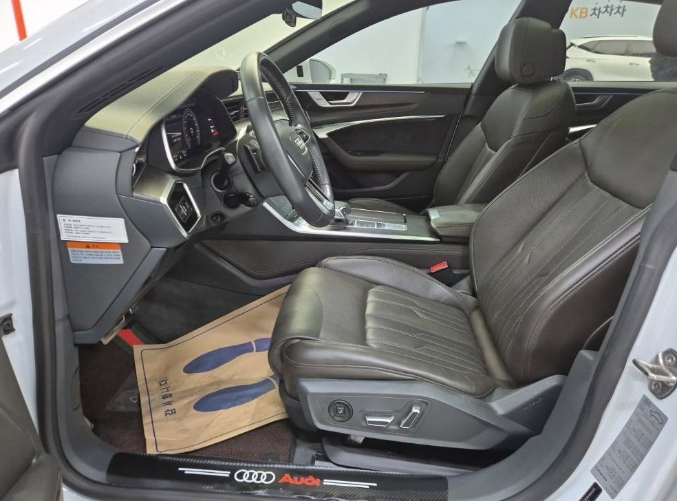 아우디 A7 55 TFSI 콰트로 프리미엄 사진 11