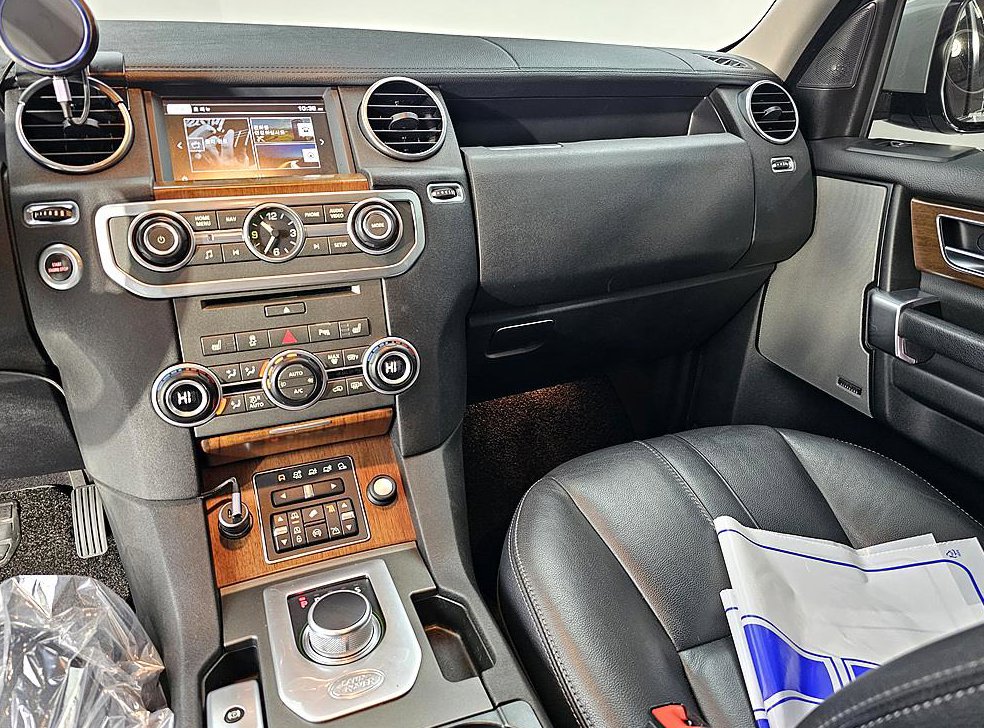 랜드로버 디스커버리 3.0 SDV6 HSE 사진 10