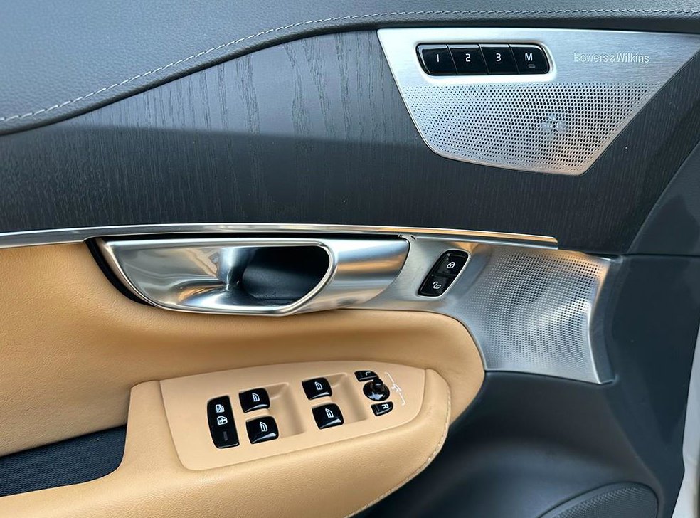 볼보 XC90 2.0 B6 AWD 사진 13