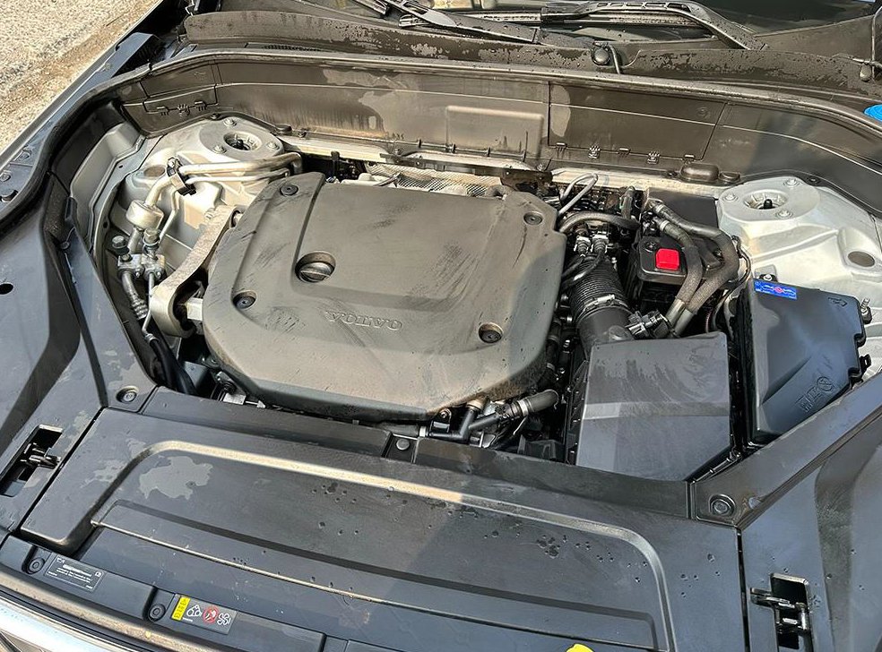 볼보 XC90 2.0 B6 AWD 사진 17