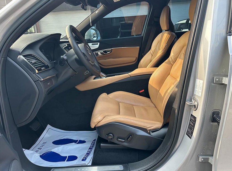 볼보 XC90 2.0 B6 AWD 사진 5
