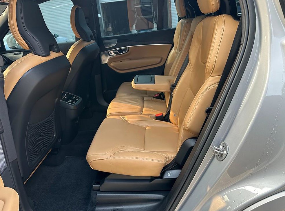 볼보 XC90 2.0 B6 AWD 사진 6