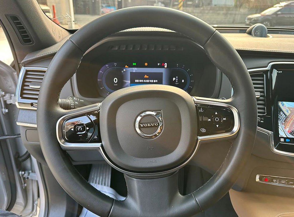 볼보 XC90 2.0 B6 AWD 사진 7