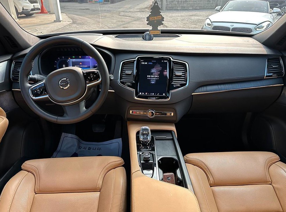 볼보 XC90 2.0 B6 AWD 사진 9