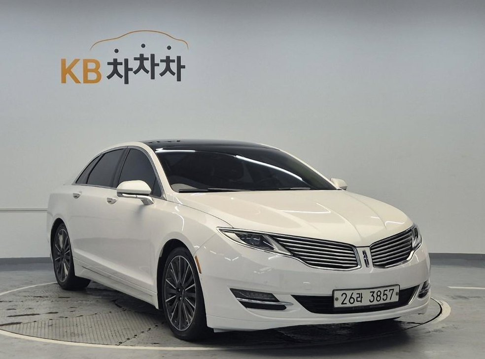 링컨 MKZ 2.0 AWD 사진 4
