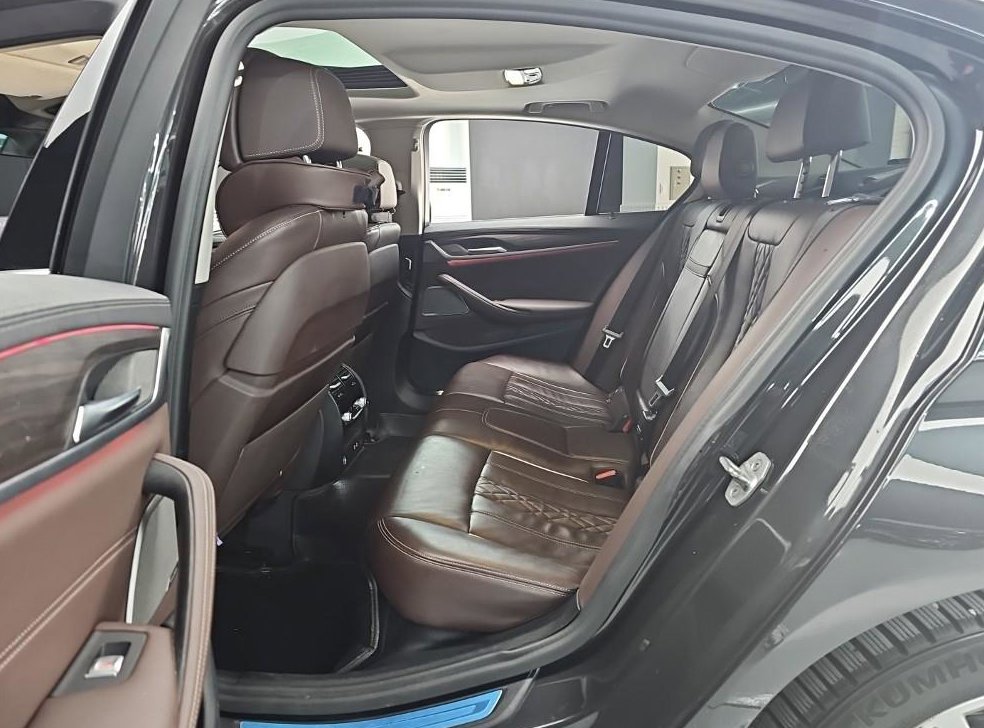 BMW 5시리즈 530i 럭셔리 사진 12