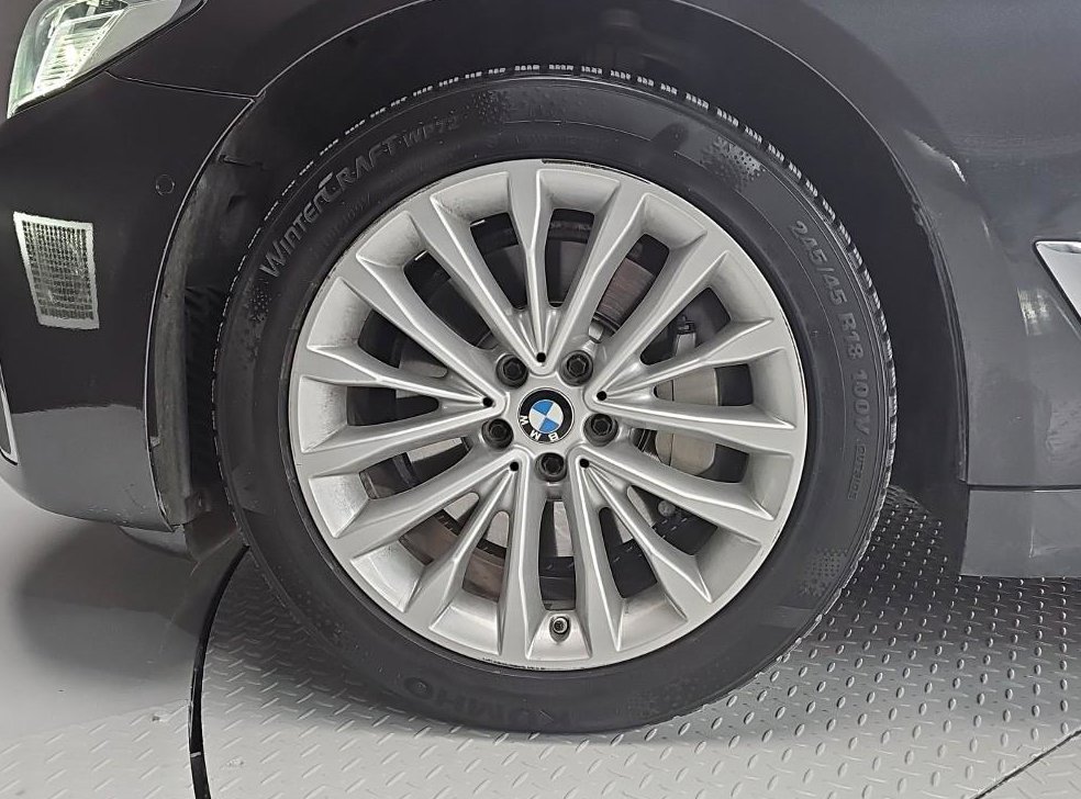 BMW 5시리즈 530i 럭셔리 사진 19