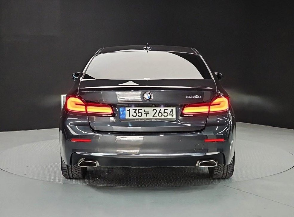BMW 5시리즈 530i 럭셔리 사진 4