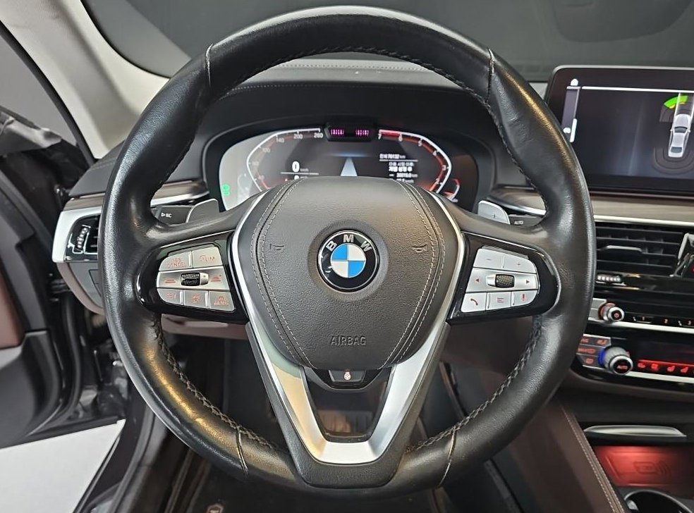 BMW 5시리즈 530i 럭셔리 사진 8