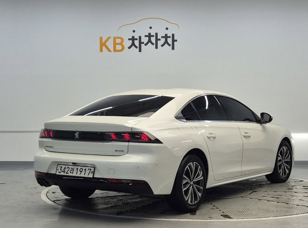 푸조 508 2.0 BlueHDI 알뤼르 사진 3