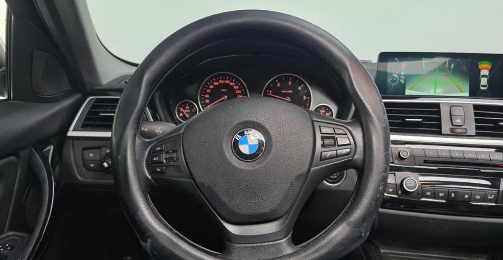 BMW 3시리즈 320d 사진 13