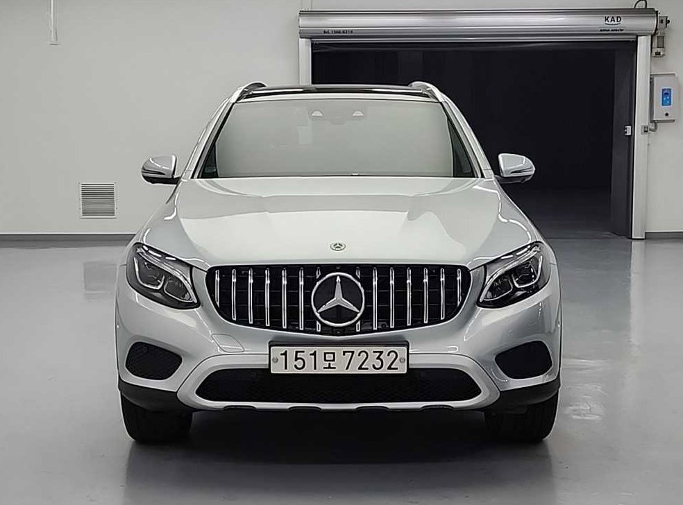 벤츠 GLC 클래스 GLC 350 e 4MATIC 프리미엄 사진 2