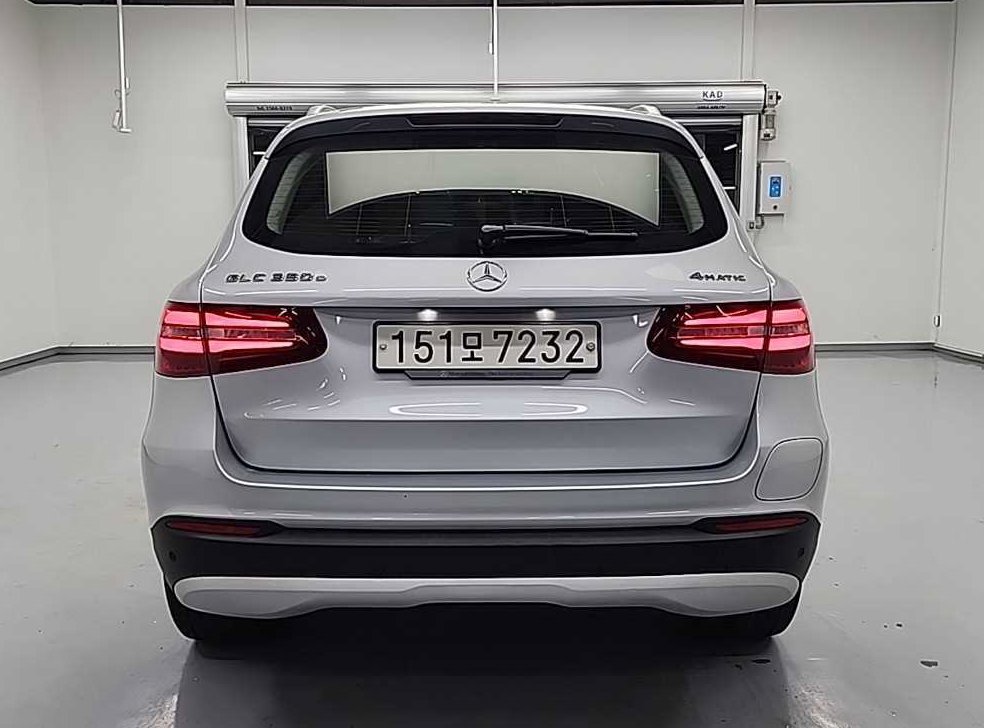 벤츠 GLC 클래스 GLC 350 e 4MATIC 프리미엄 사진 3