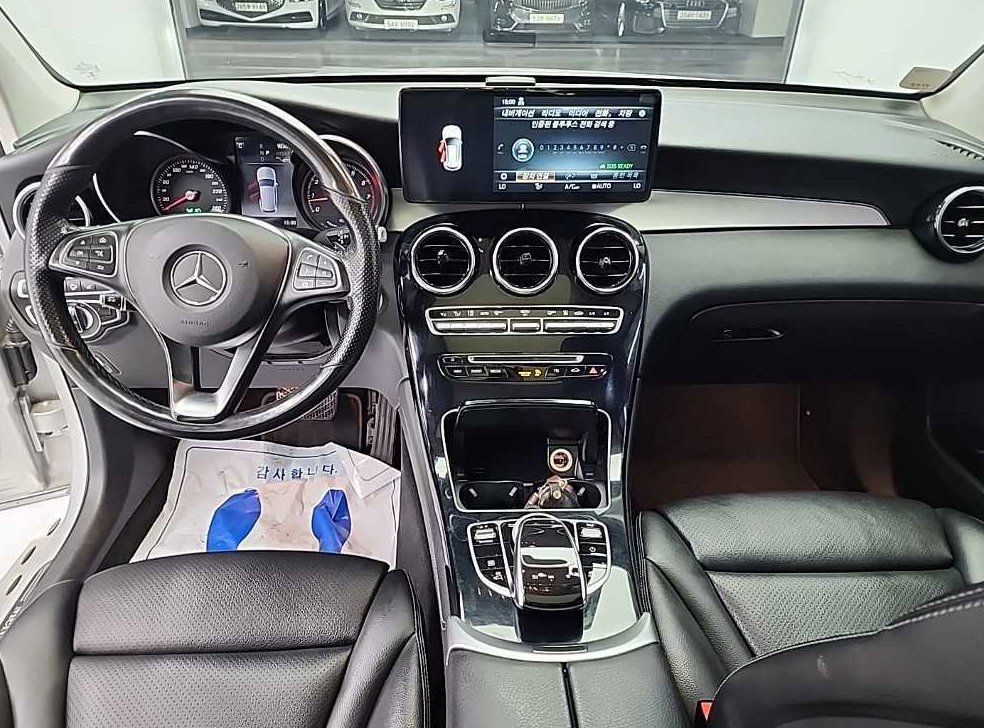 벤츠 GLC 클래스 GLC 350 e 4MATIC 프리미엄 사진 7