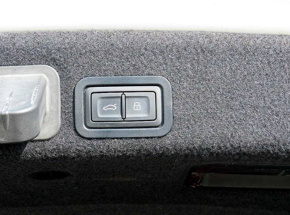 아우디 A6 40 TDI 콰트로 사진 17