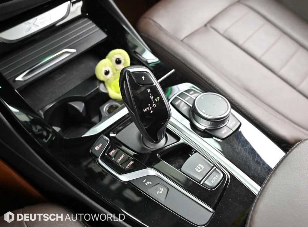 BMW X3 xDrive 20i 럭셔리 사진 9