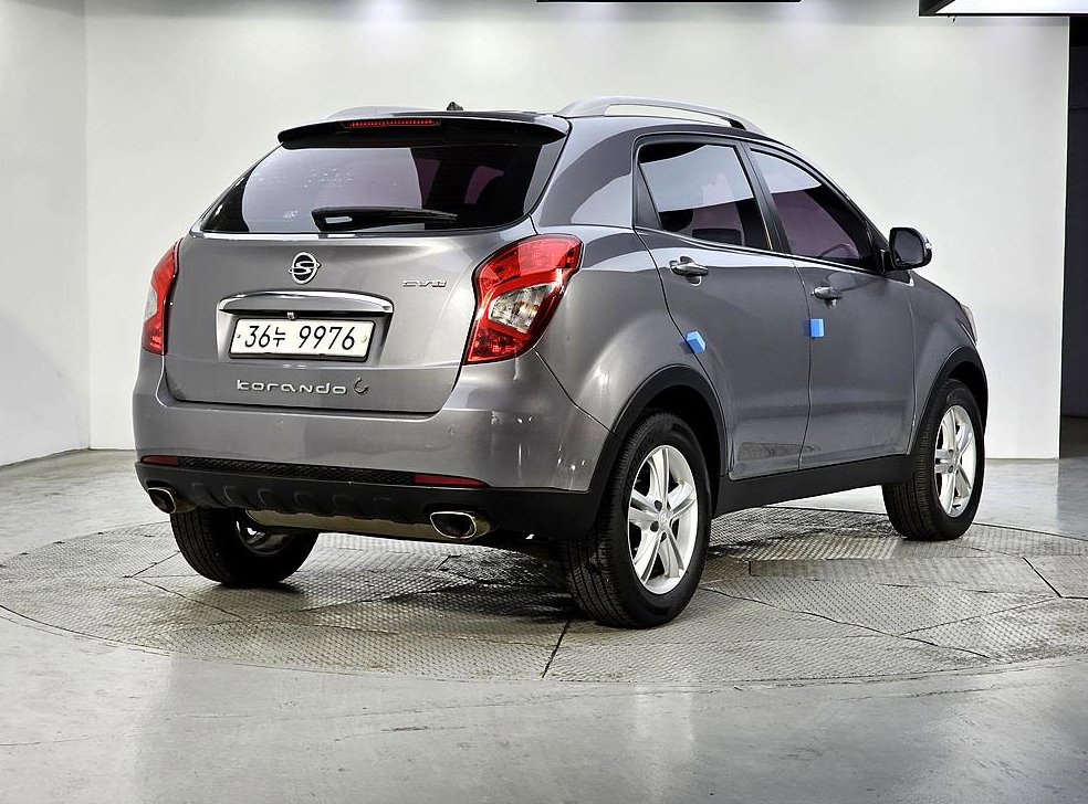 KG모빌리티(쌍용)  코란도 2WD 2.0 CVX 사진 4