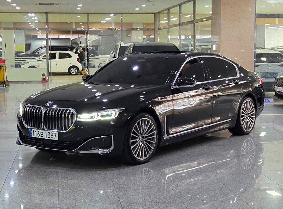 BMW 7시리즈 730d xDrive 디자인 퓨어 엑설런스