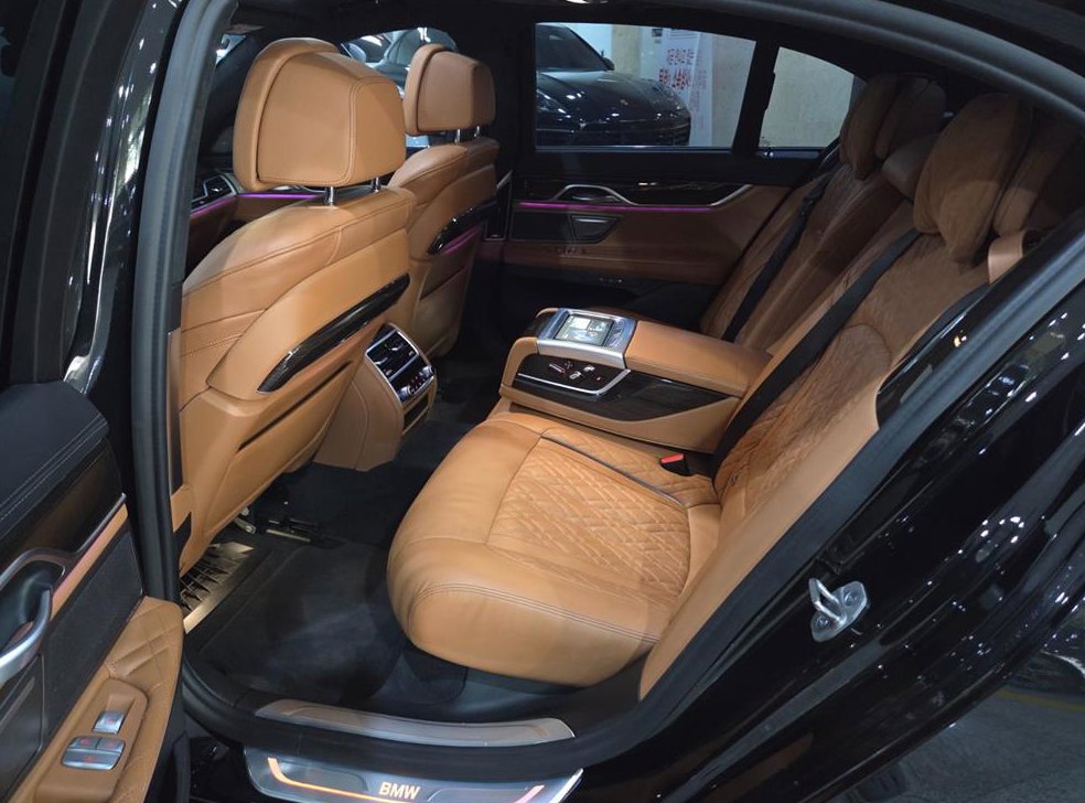 BMW 7시리즈 730d xDrive 디자인 퓨어 엑설런스 사진 7