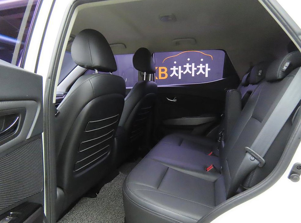 KG모빌리티(쌍용)  티볼리 2WD 가솔린 1.5 사진 6