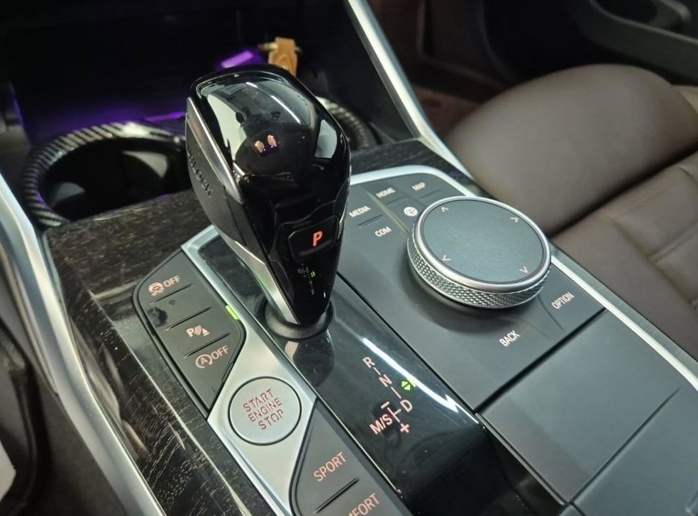 BMW 3시리즈 320d 투어링 럭셔리 사진 10