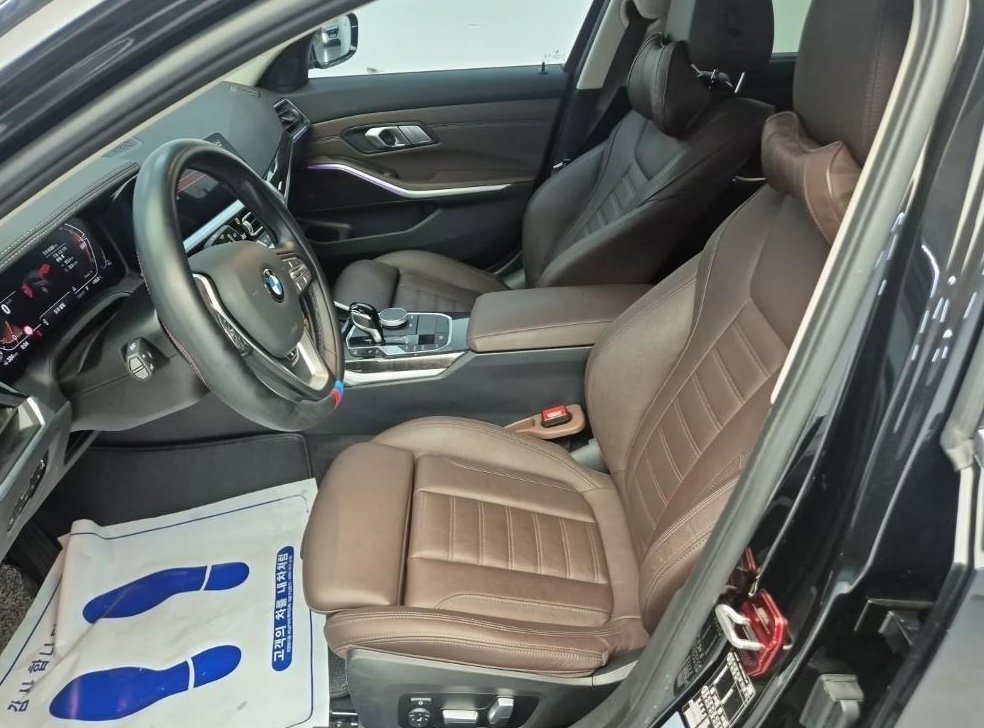 BMW 3시리즈 320d 투어링 럭셔리 사진 17