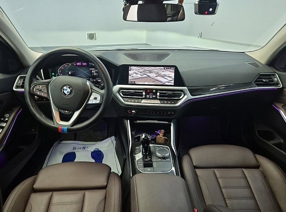 BMW 3시리즈 320d 투어링 럭셔리 사진 5