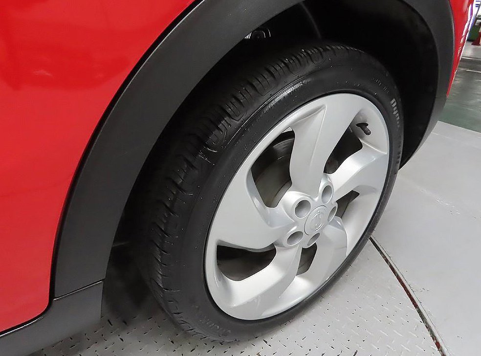 KG모빌리티(쌍용)  티볼리 가솔린 2WD 1.6 LX 사진 5