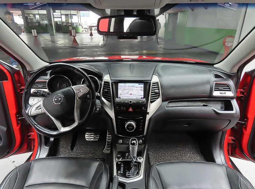 KG모빌리티(쌍용)  티볼리 가솔린 2WD 1.6 LX 사진 8