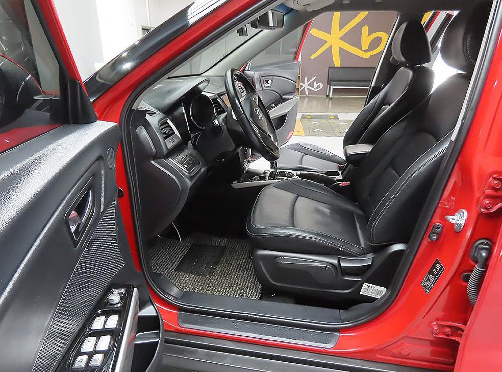 KG모빌리티(쌍용)  티볼리 가솔린 2WD 1.6 LX 사진 9