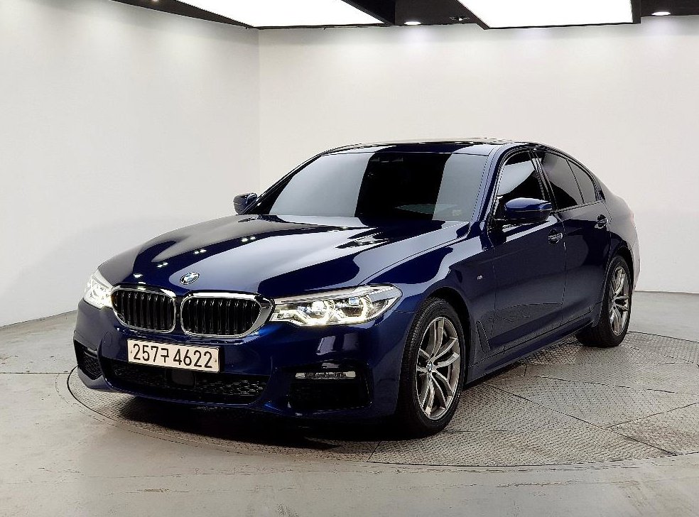 BMW 5시리즈 520d xDrive M 스포츠 플러스