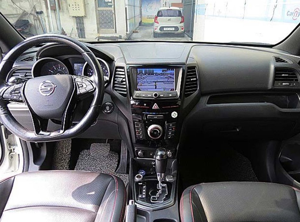 KG모빌리티(쌍용)  티볼리 2WD 가솔린 1.6 IX 사진 5