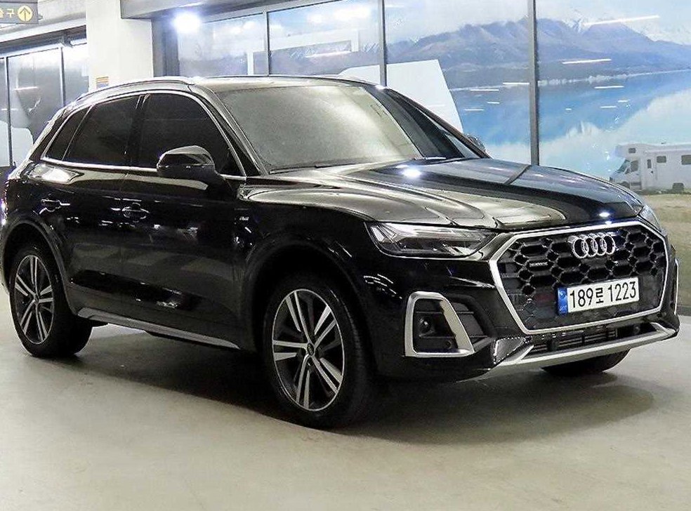 아우디 Q5 45 TFSI 콰트로 프리미엄