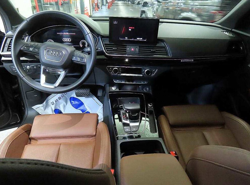 아우디 Q5 45 TFSI 콰트로 프리미엄 사진 10