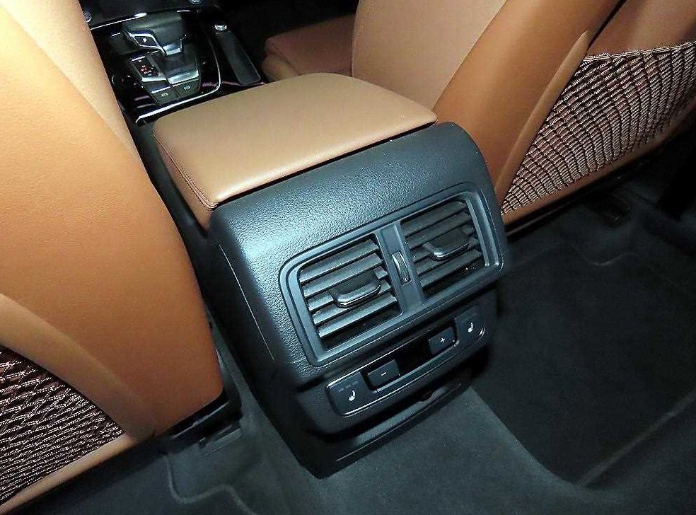 아우디 Q5 45 TFSI 콰트로 프리미엄 사진 14