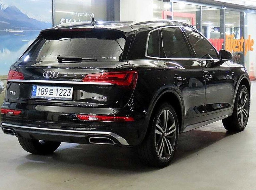 아우디 Q5 45 TFSI 콰트로 프리미엄 사진 4