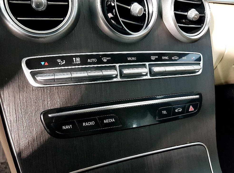 벤츠 C 클래스 C220 d 아방가르드 사진 11